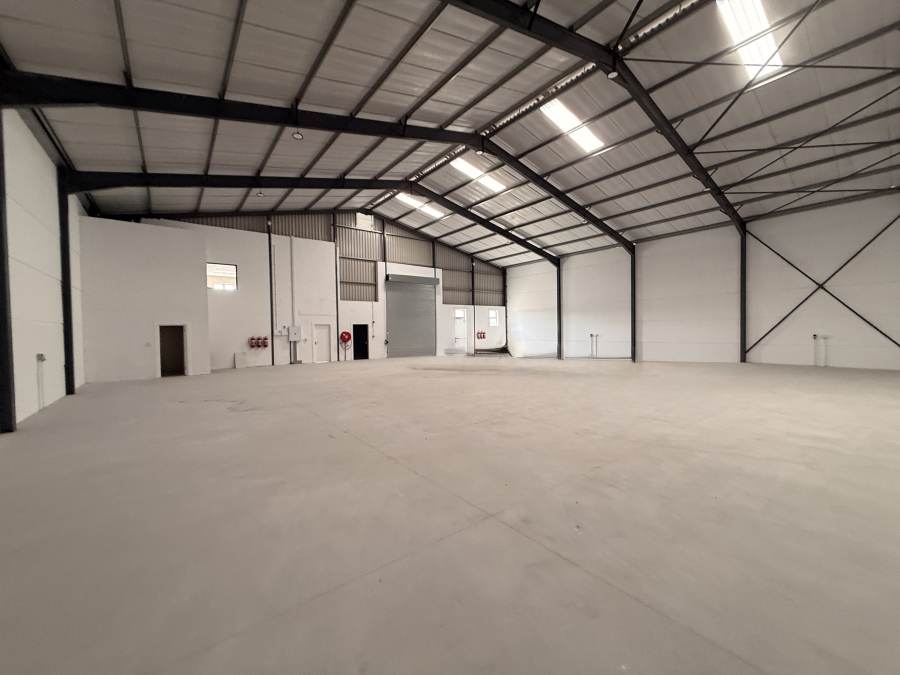 To Let Commercial Property for Rent in Rivergate Western Cape